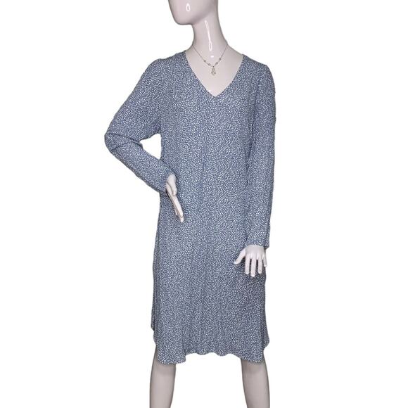 H&M NWT Floral Print Light Blue/White V-Neck Long Sleeve Pullover Size 12 - Picture 1 of 12